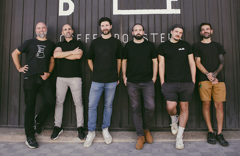 Equipo del tostadero de café de especialidad Ineffable Coffee Roasters